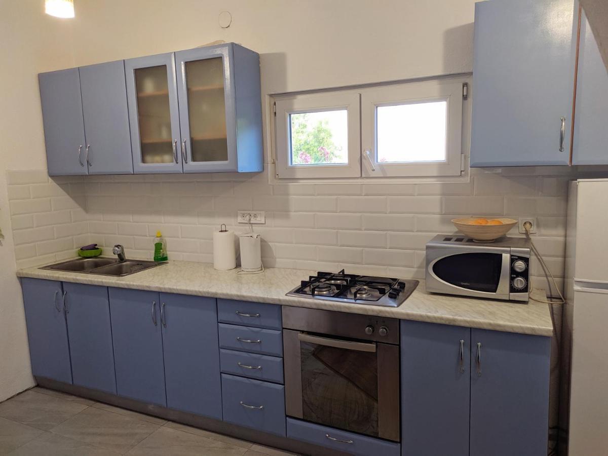 Modern Apartment With 3 Bedrooms Makarska Exterior photo